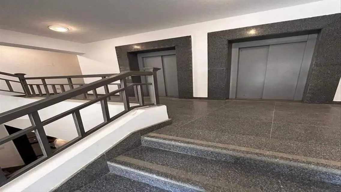 Luxurious Three-Bedroom Apartment in Smart City
