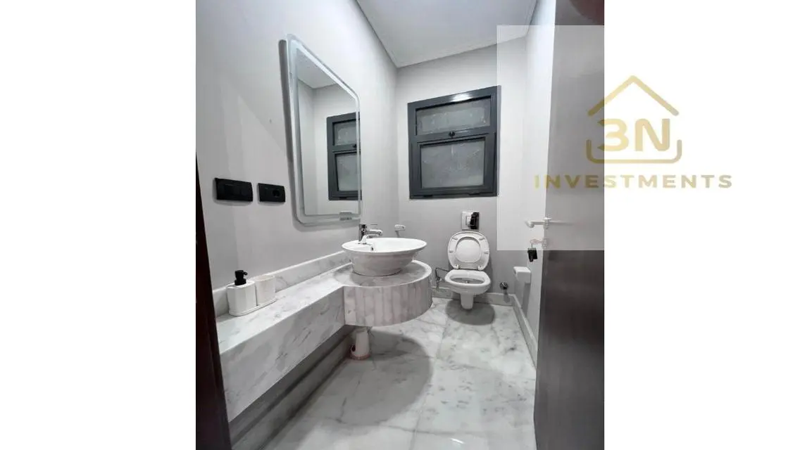 Experience Luxury in a Stunning Apartment