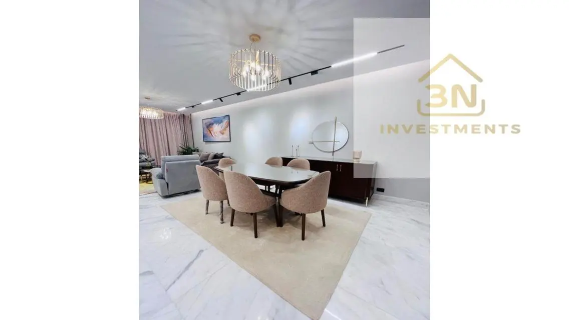 Experience Luxury in a Stunning Apartment