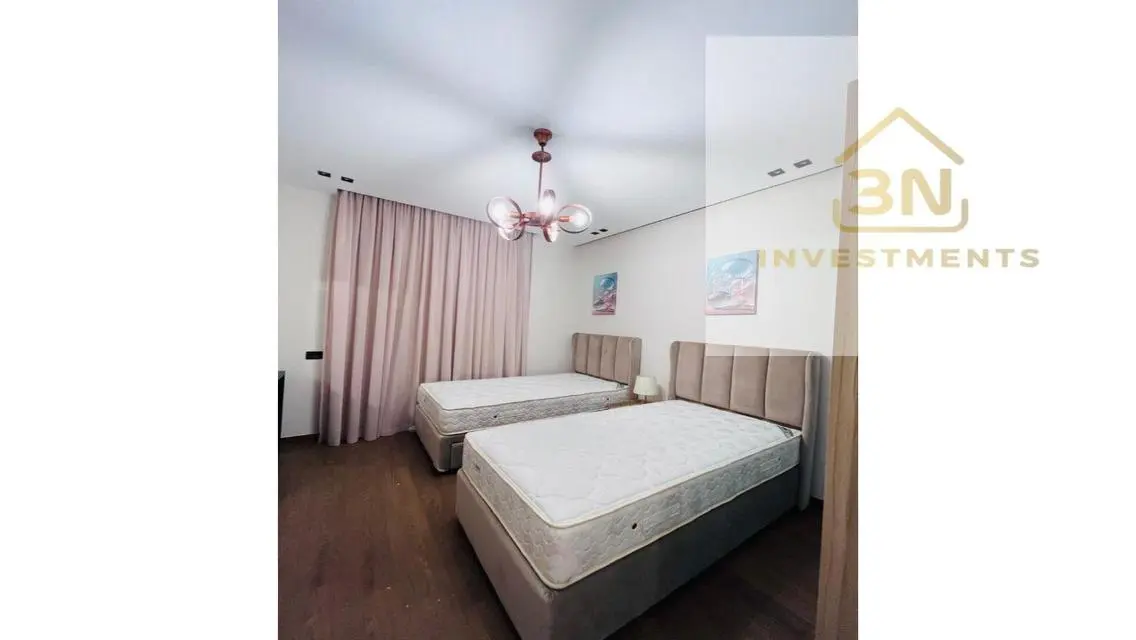 Experience Luxury in a Stunning Apartment
