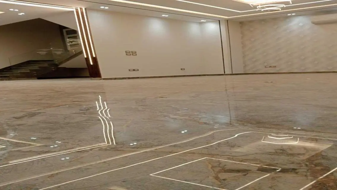شقة مميزة للبيع في موقع استراتيجي