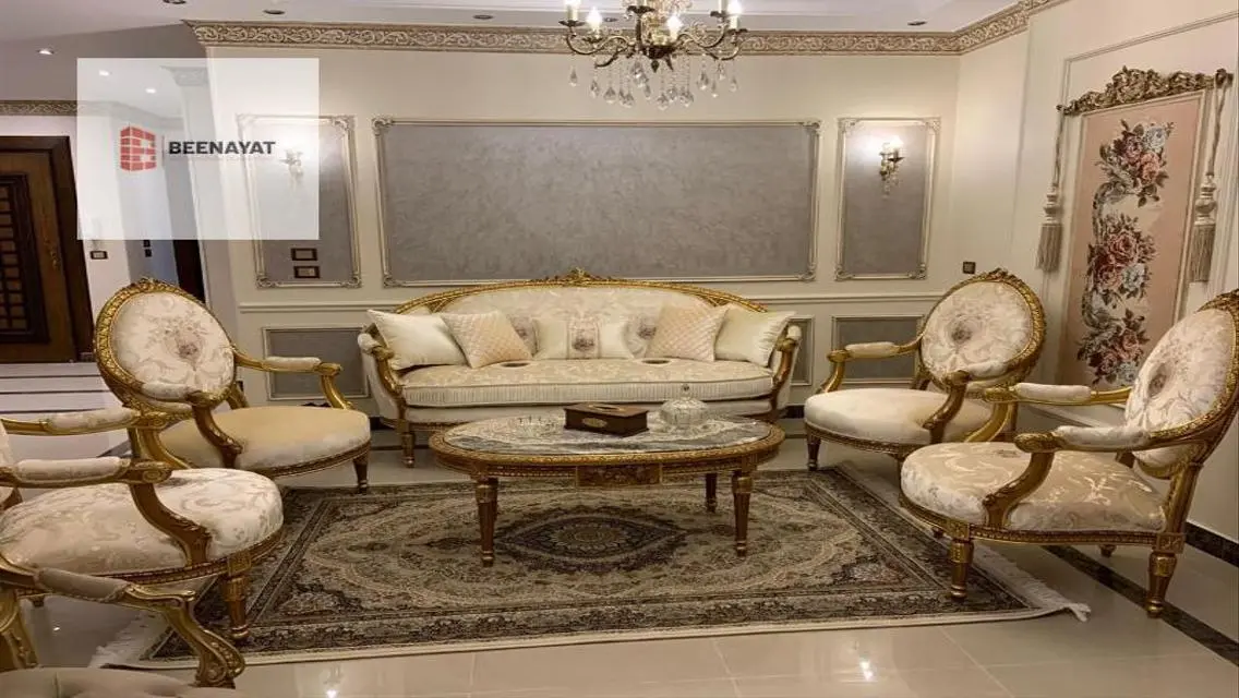 Luxurious Apartment with Study Room and Balcony in Prime Location
