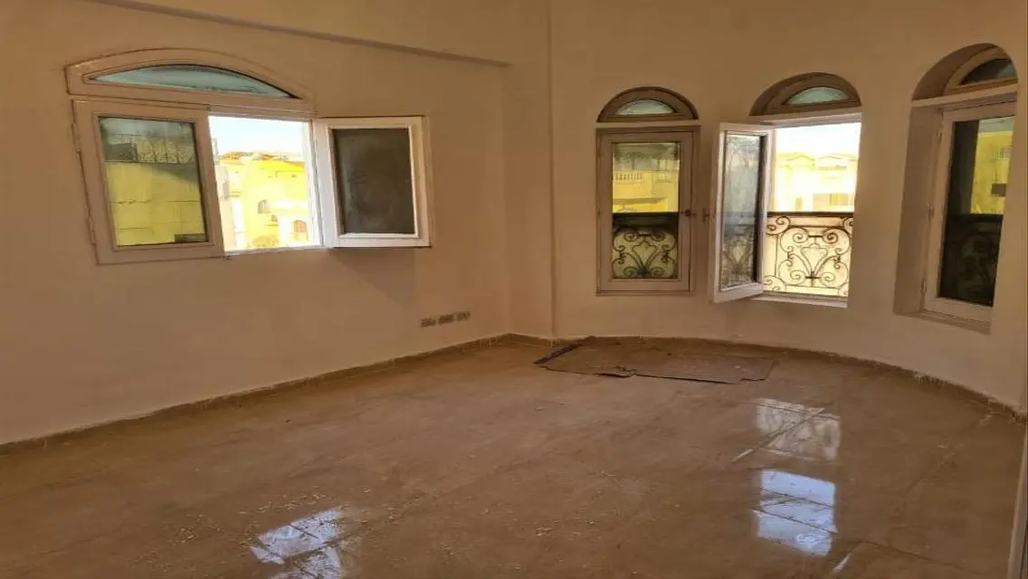 شقة رائعة للبيع في منطقة مميزة