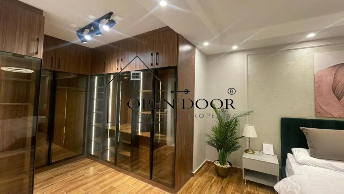 Luxury Apartment with Stunning View - 210 sqm