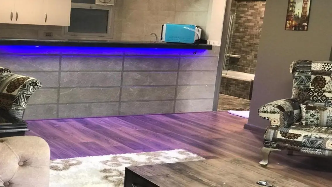 شقة فاخرة بتصميم عصري للبيع