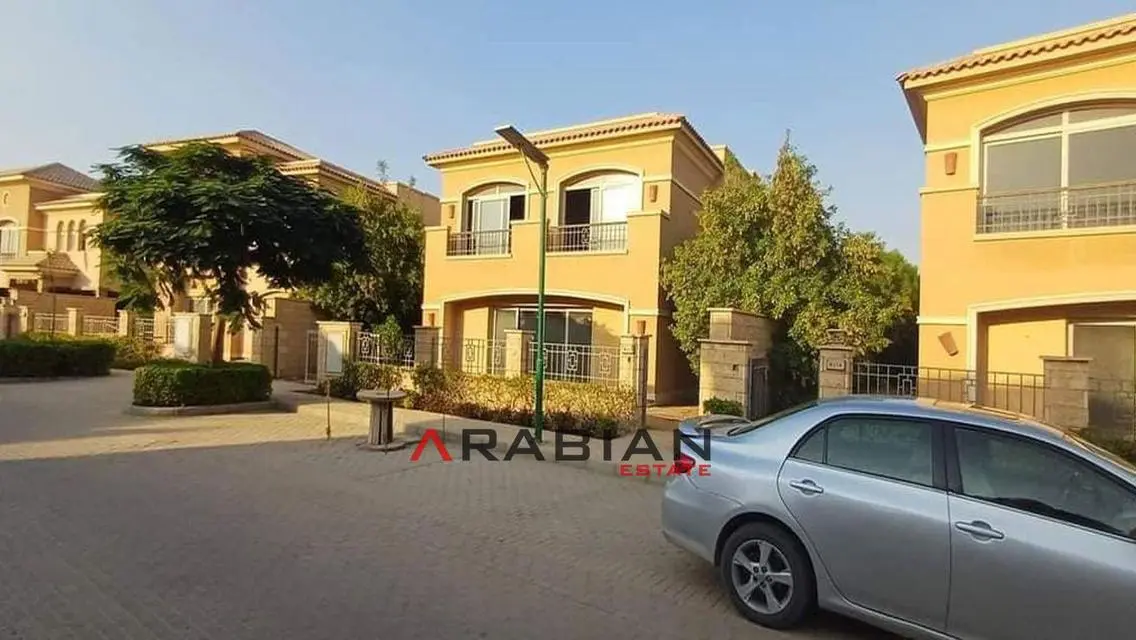 شقة فاخرة للبيع بإطلالة مميزة