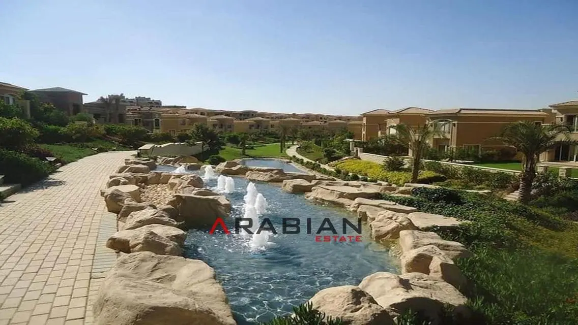 قلة منازل فاخرة مع إطلالة ساحرة