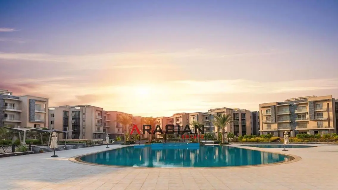 6-Bedroom Apartment for Sale in Golden Square