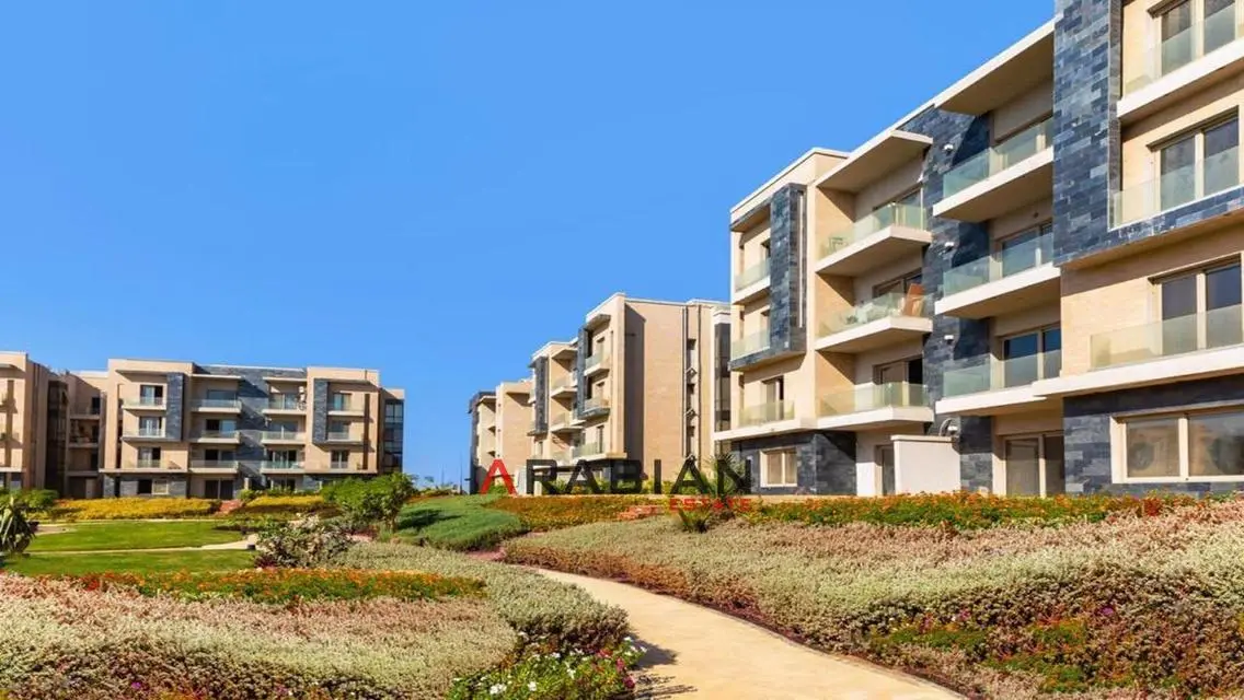 6-Bedroom Apartment for Sale in Golden Square