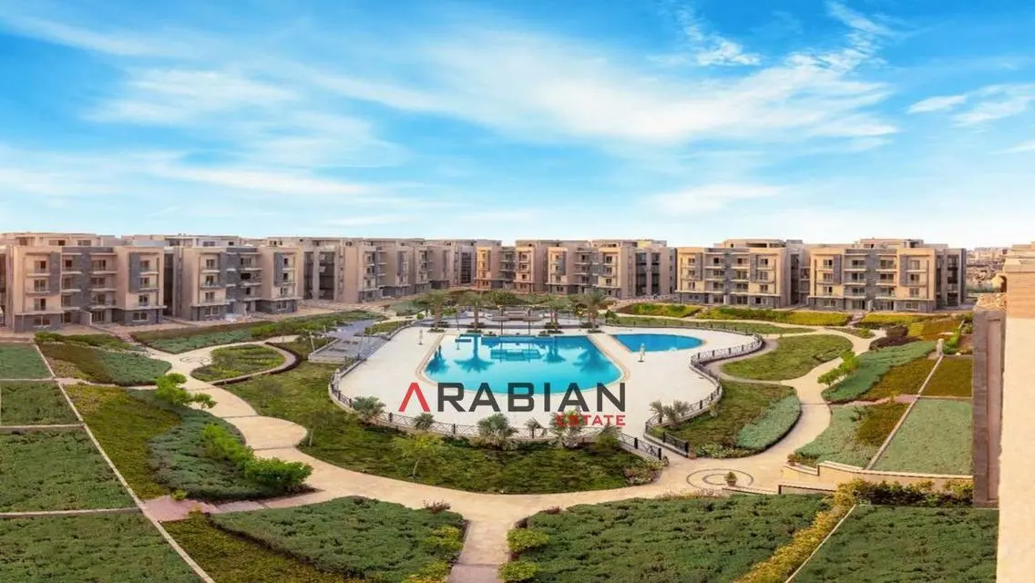 6-Bedroom Apartment for Sale in Golden Square