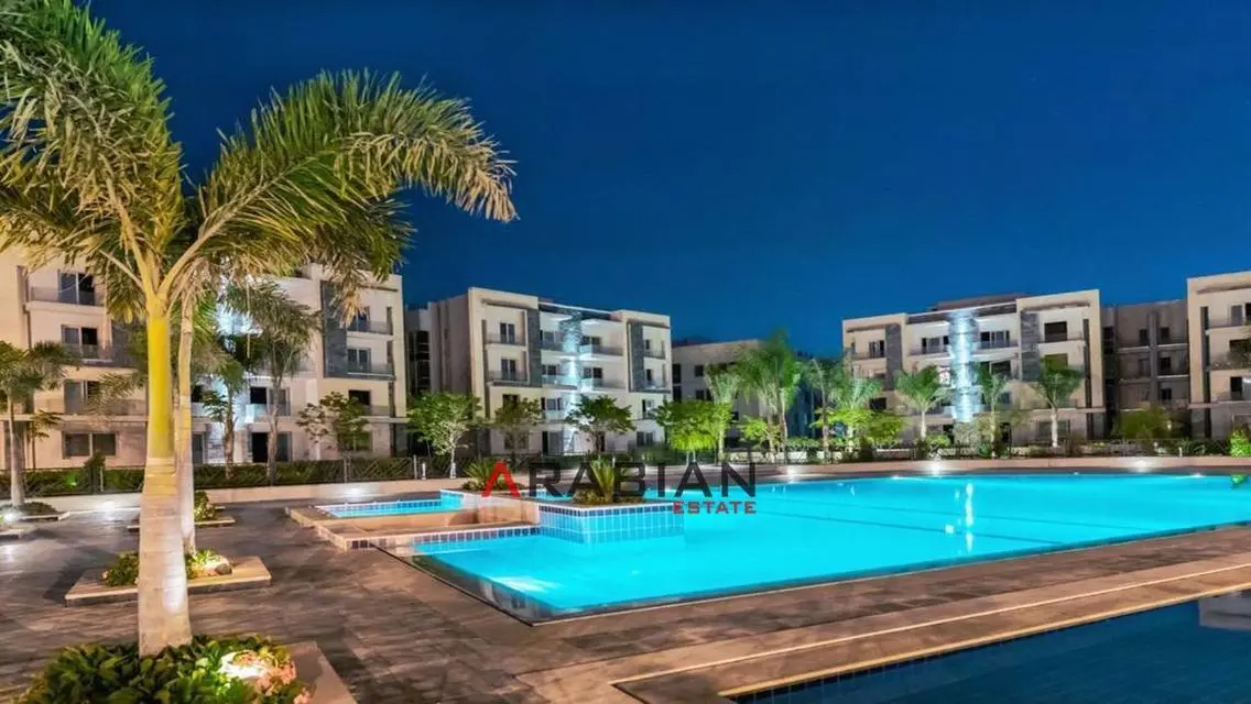 6-Bedroom Apartment for Sale in Golden Square