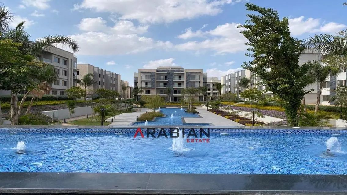 6-Bedroom Apartment for Sale in Golden Square