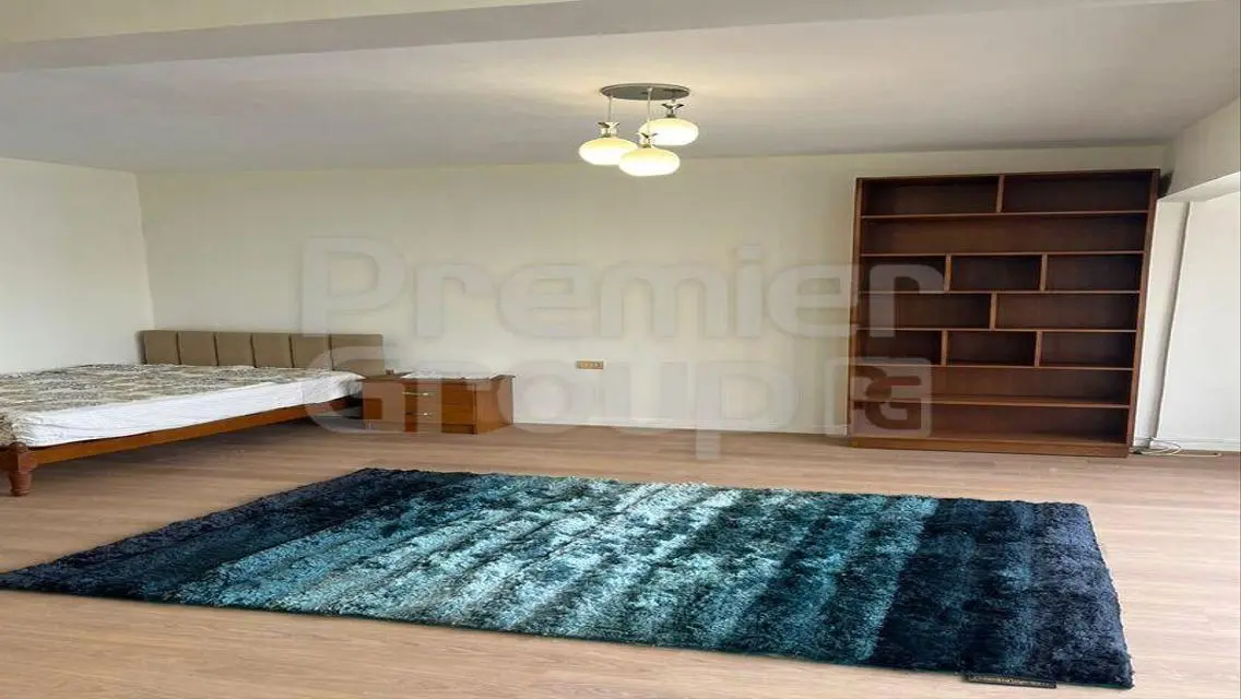 Luxury 4-Bedroom Apartment in Prime Location