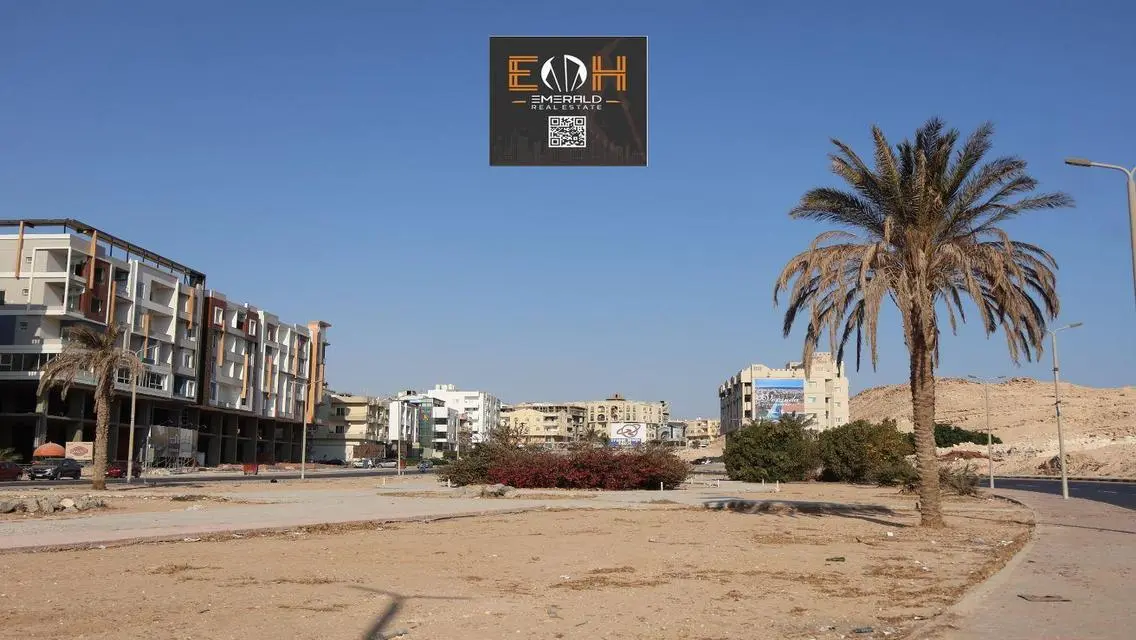 Stunning Apartment for Sale with Shared Pool and Amenities