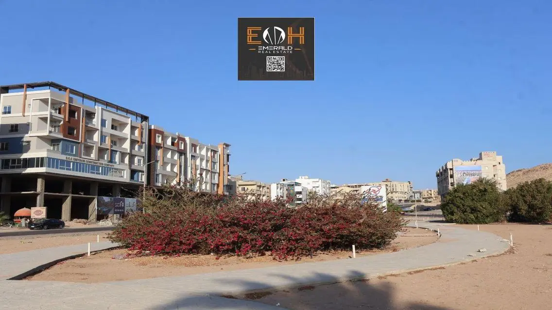 Luxury Apartment with Spacious Layout and Stunning View