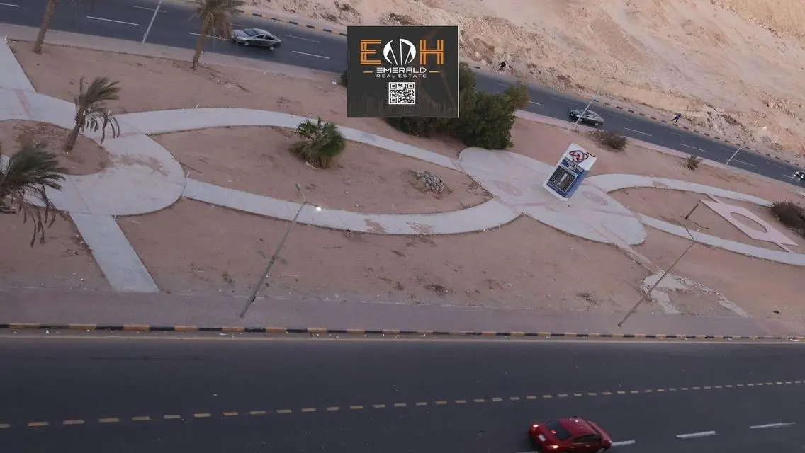 Luxury Apartment with Spacious Layout and Stunning View