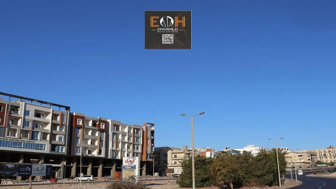 Luxury Apartment with Spacious Layout and Stunning View