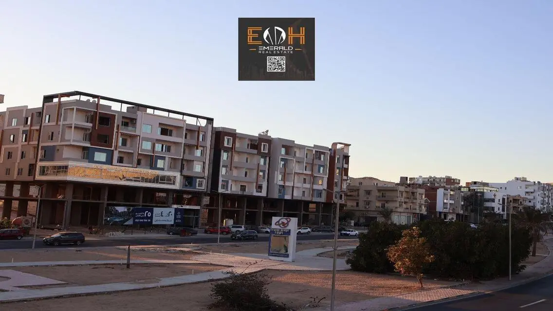 Luxury Apartment with Spacious Layout and Stunning View