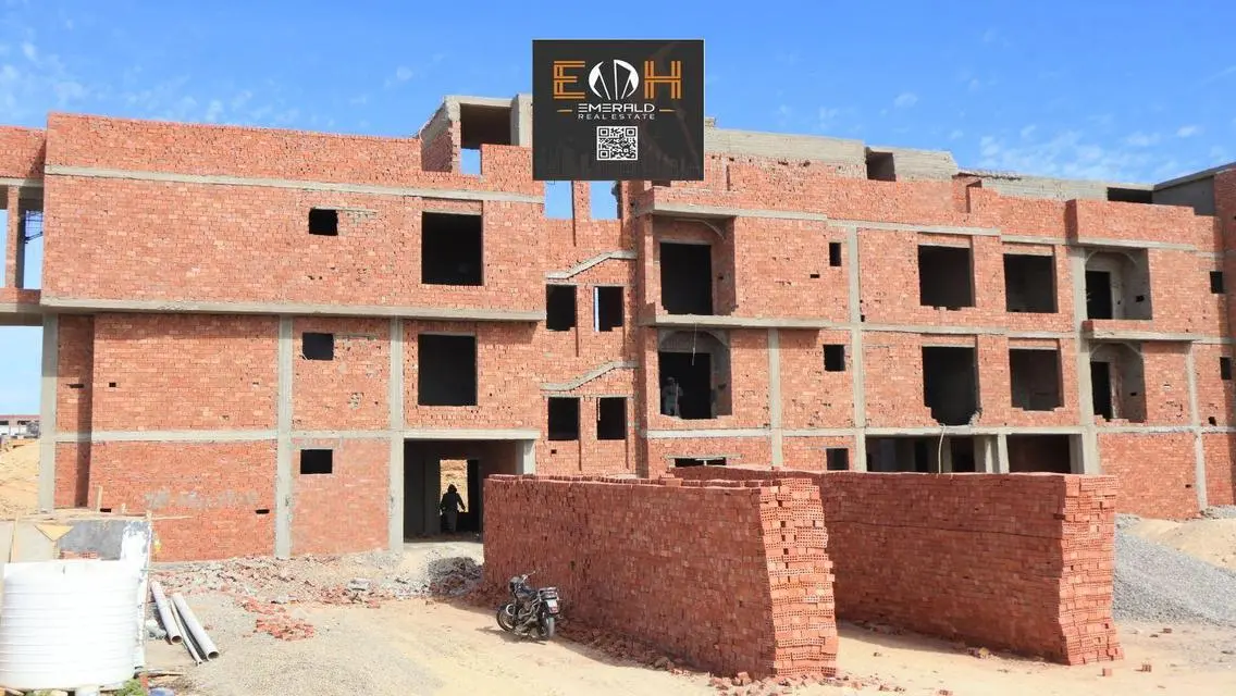 Luxury Apartment with Lake View at an Attractive Price
