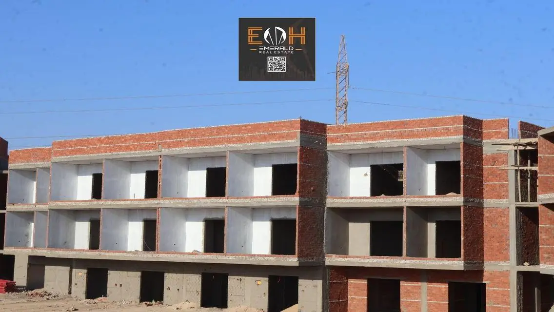 Luxury Villa with 10 Meter Space Near Amenities