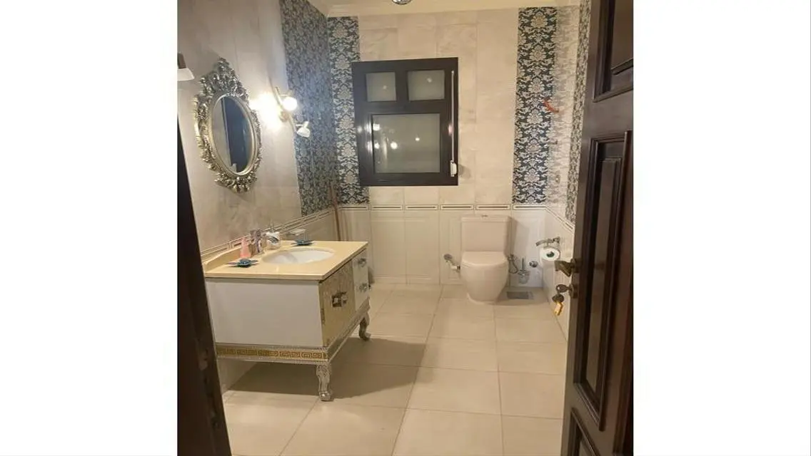 شقة فاخرة للبيع في قلب المدينة