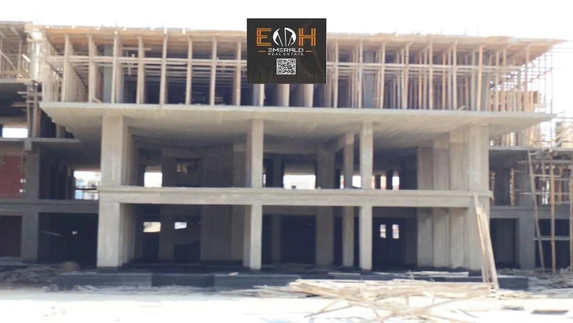 Luxury Apartment for Sale - 195 Square Meters in a Prime Location