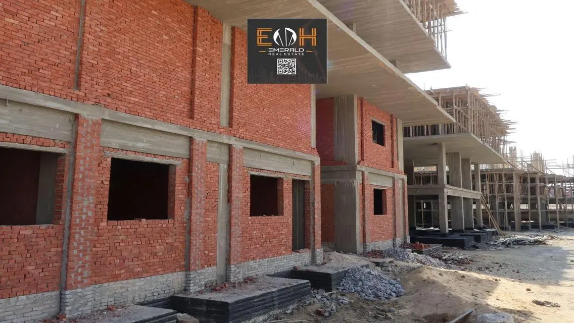 Luxury Apartment for Sale - 195 Square Meters in a Prime Location