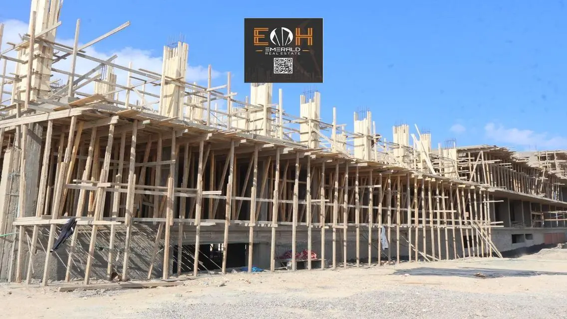 Luxury Apartment for Sale - 195 Square Meters in a Prime Location