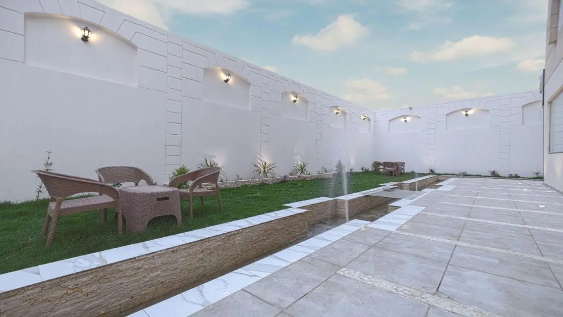 Luxury Apartment with Modern Design and Private Garden