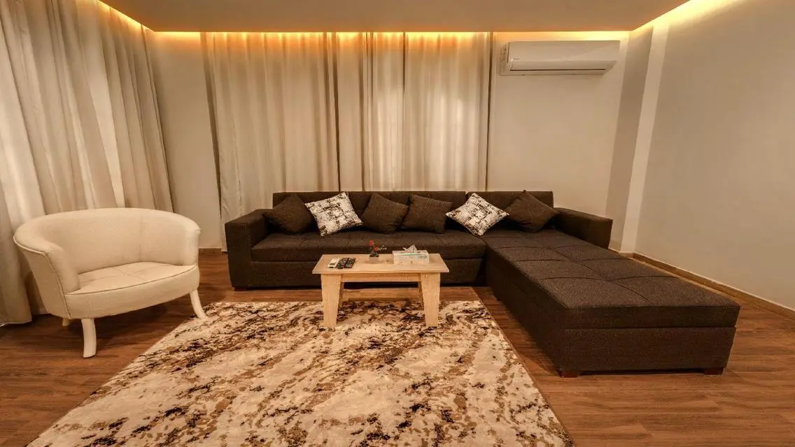 Luxury Apartment with Modern Design and Private Garden
