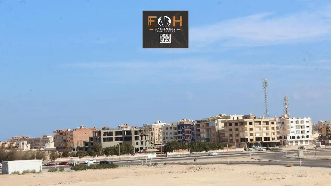 شقة فاخرة مع مسبح خاص وحديقة خاصة