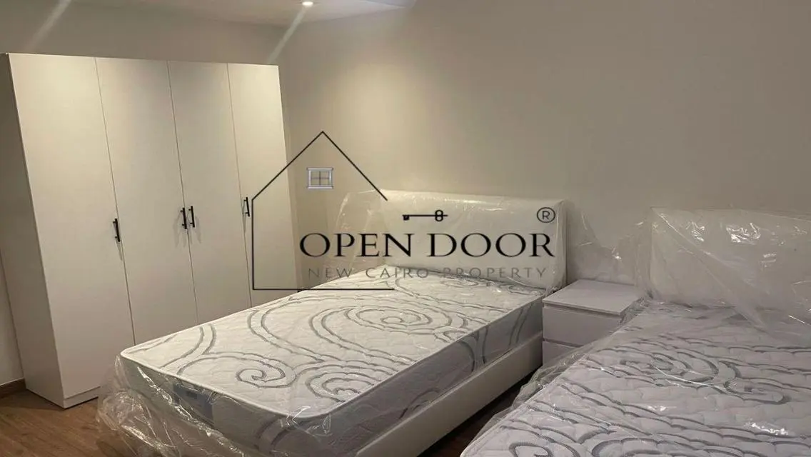Luxurious CFC AURA Apartment