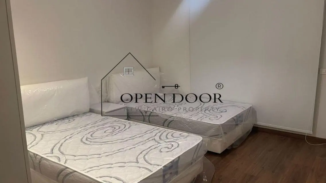Luxurious CFC AURA Apartment