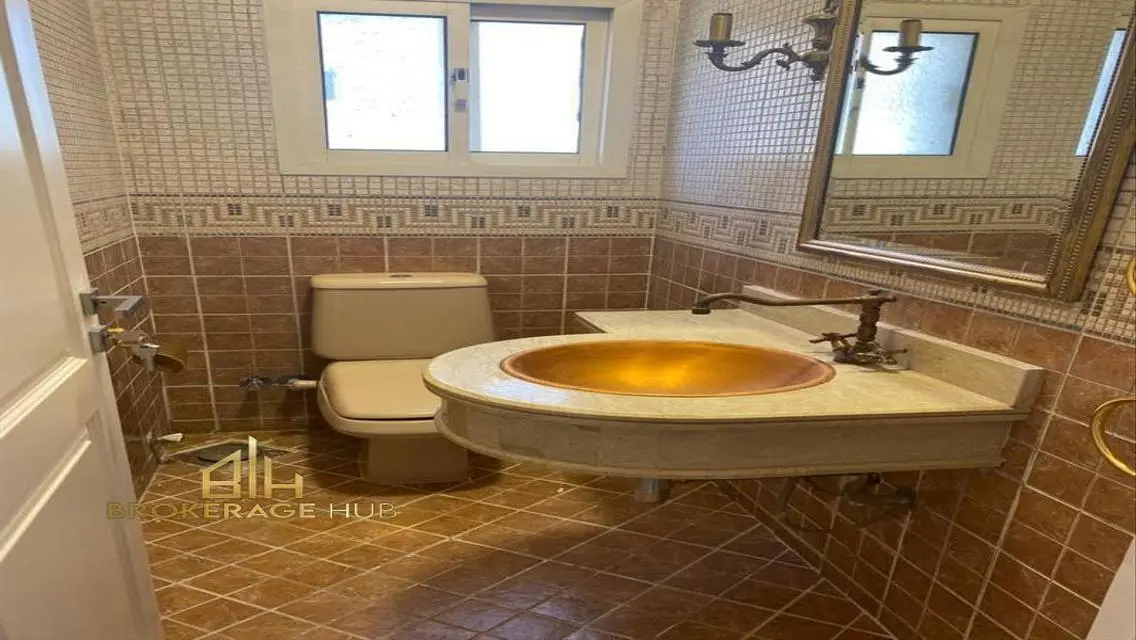Luxury Apartment for Rent in Premium Area