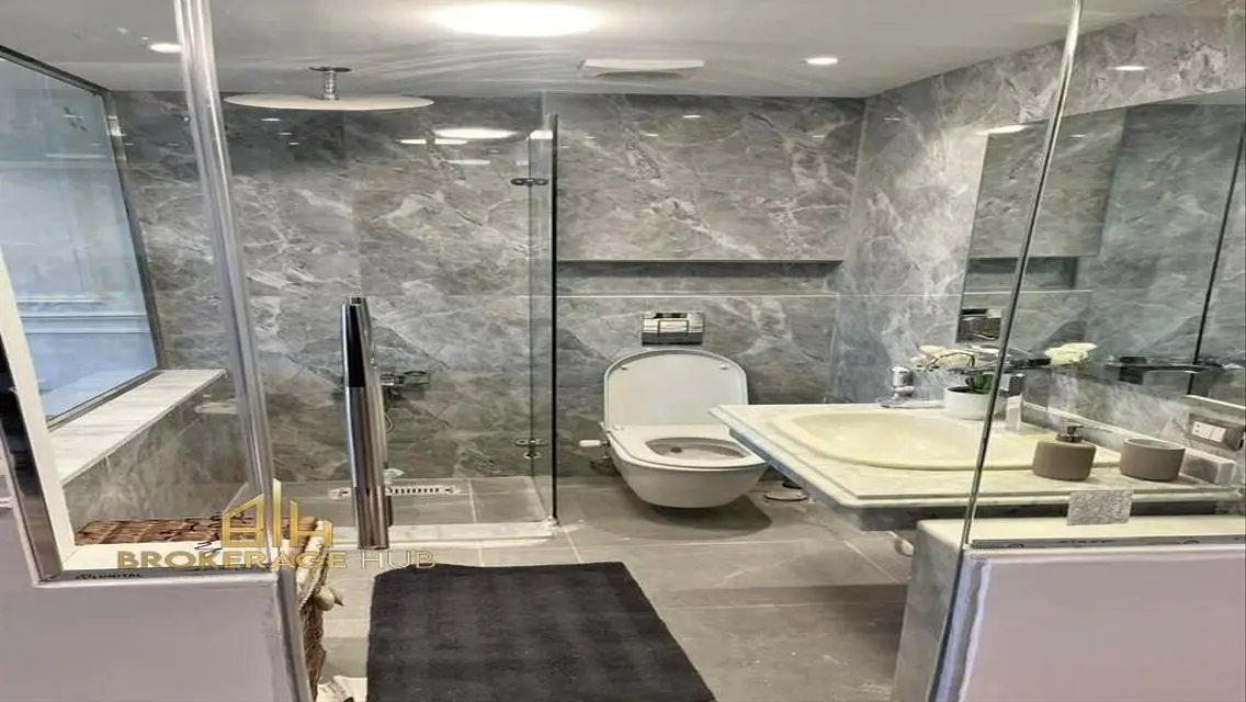 Stunning Apartment in Mountain View Hyde Park - 169 SQM