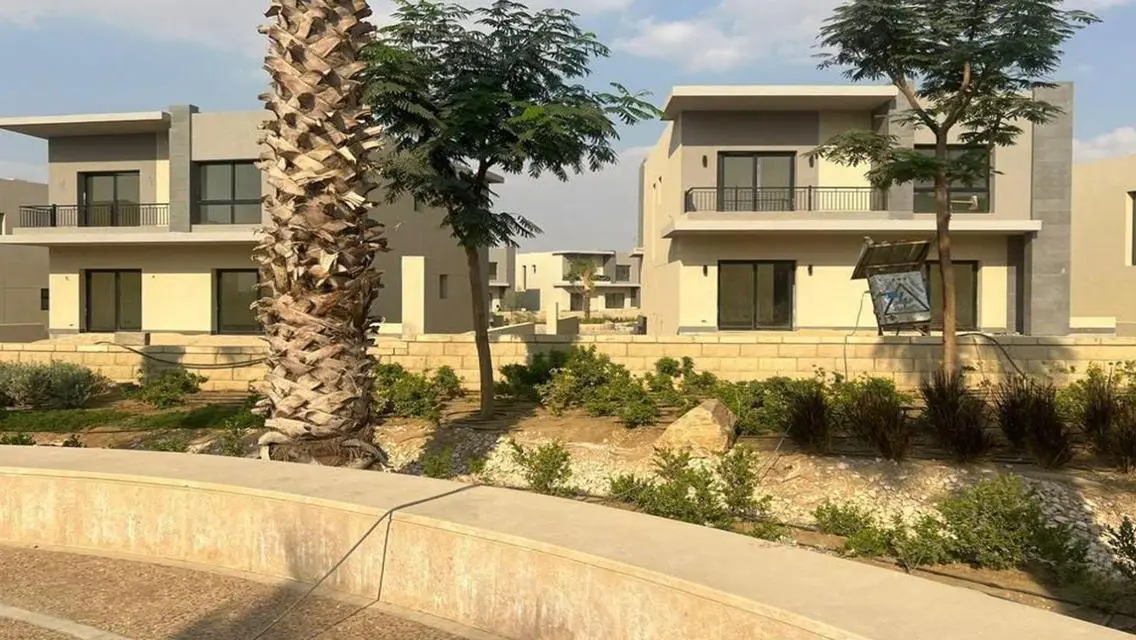 Luxury Residence with Privacy and Scenic Views