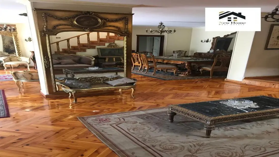Luxurious Villa with Private Garden and Pool