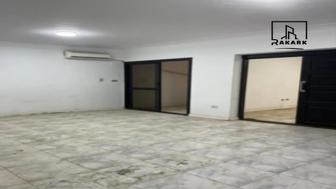 شقة فاخرة للإيجار بمساحة 120 متر