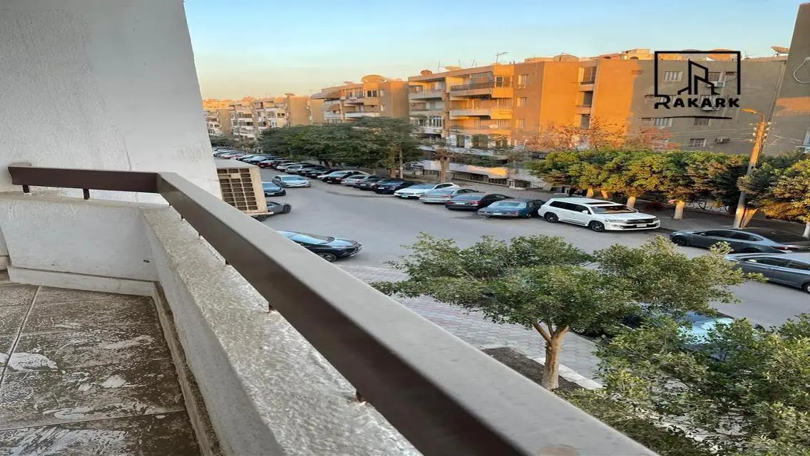 شقة فاخرة للإيجار بمساحة 120 متر