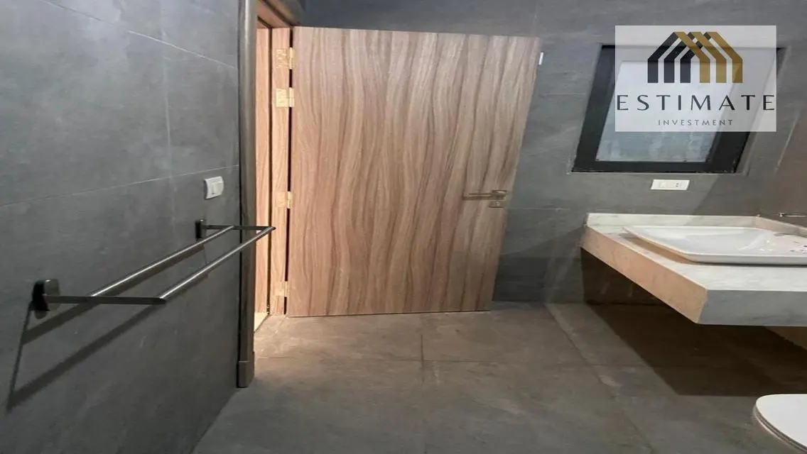 Luxury Apartment of 230 Square Meters
