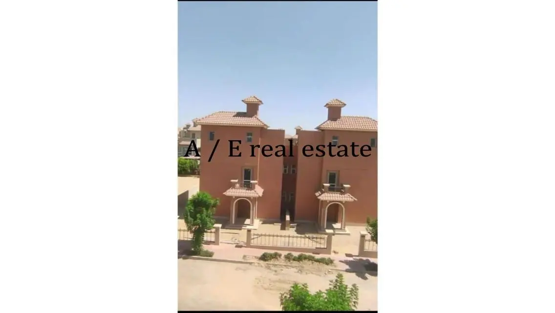 شقة فاخرة بـ 3 غرف نوم وحديقة خاصة