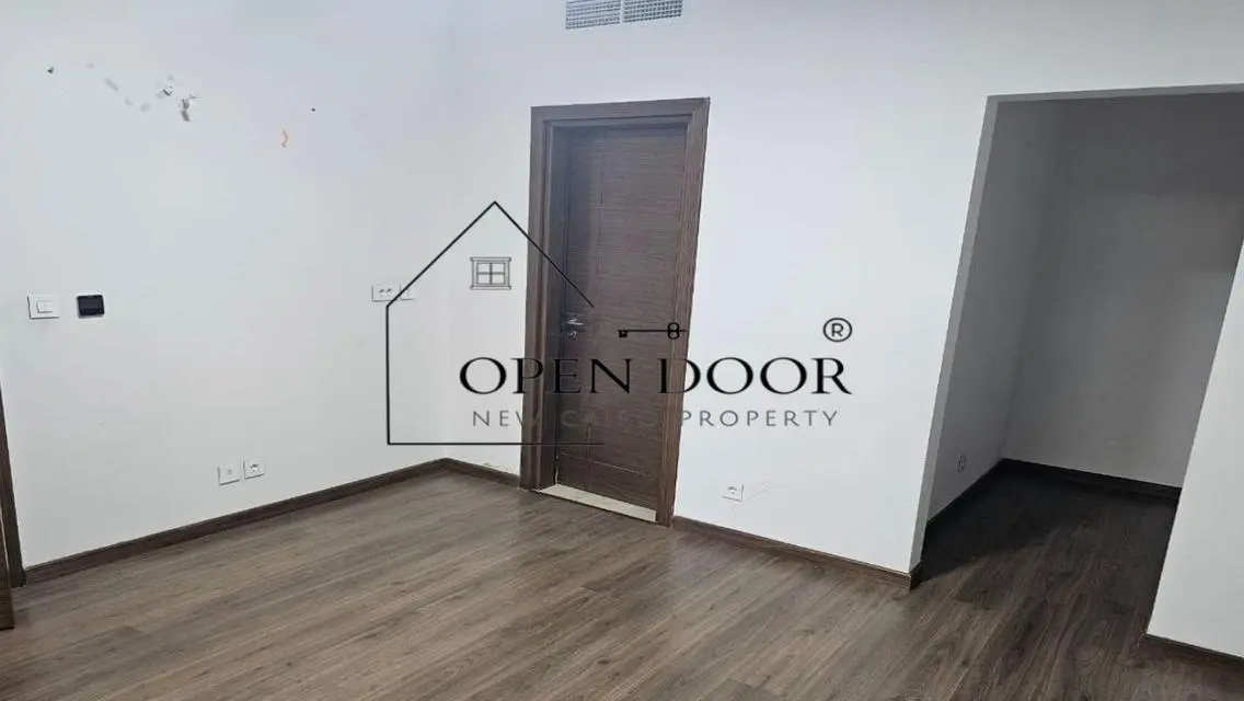Luxurious Apartment in a Premier Residential Community