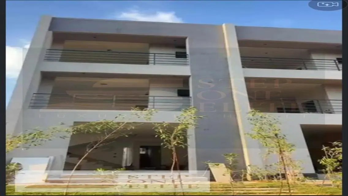 Elegant Villa with Private Garden and Balcony