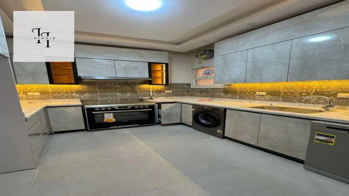 Modern Apartment with Scenic View and Great Amenities
