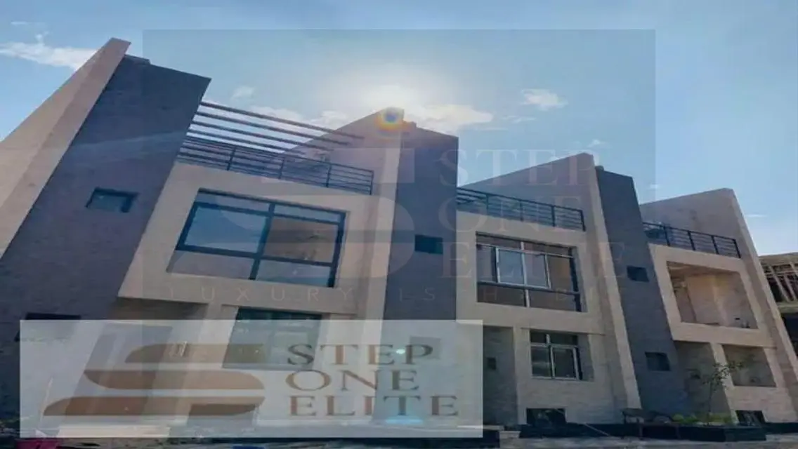 Luxurious Villa for Sale with Spacious Layout