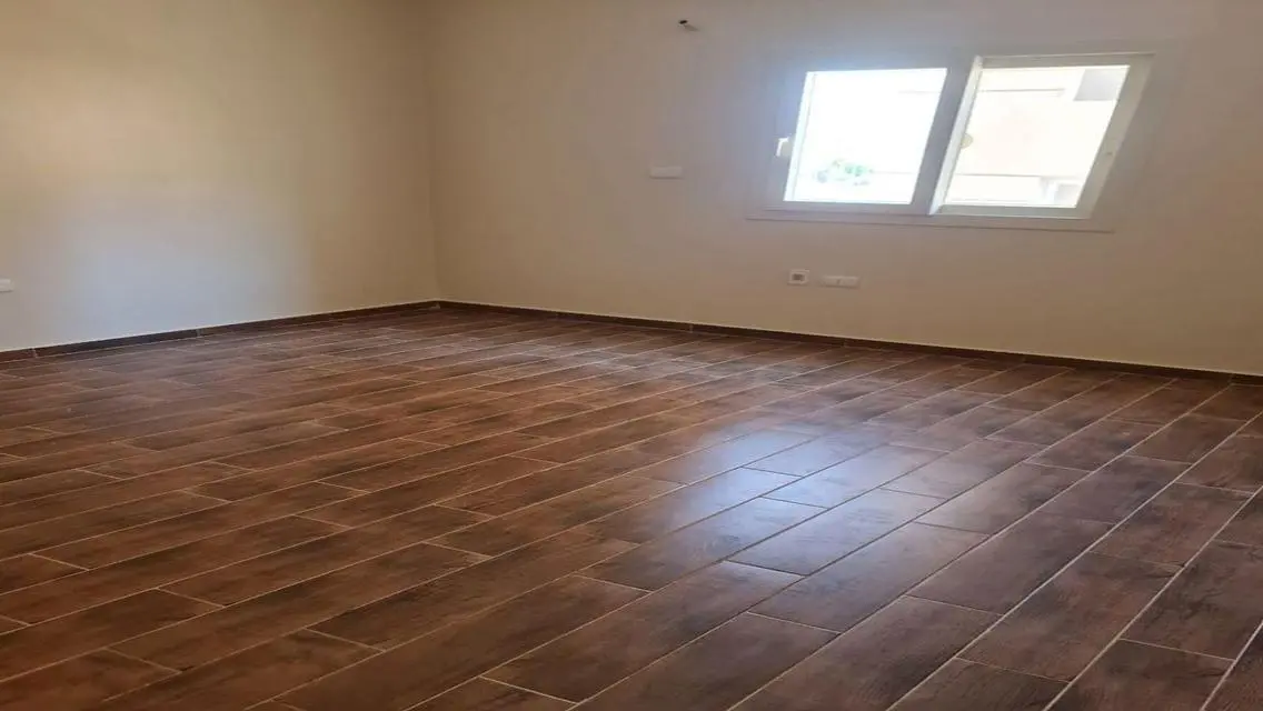 شقة رائعة 3 غرف نوم للإيجار