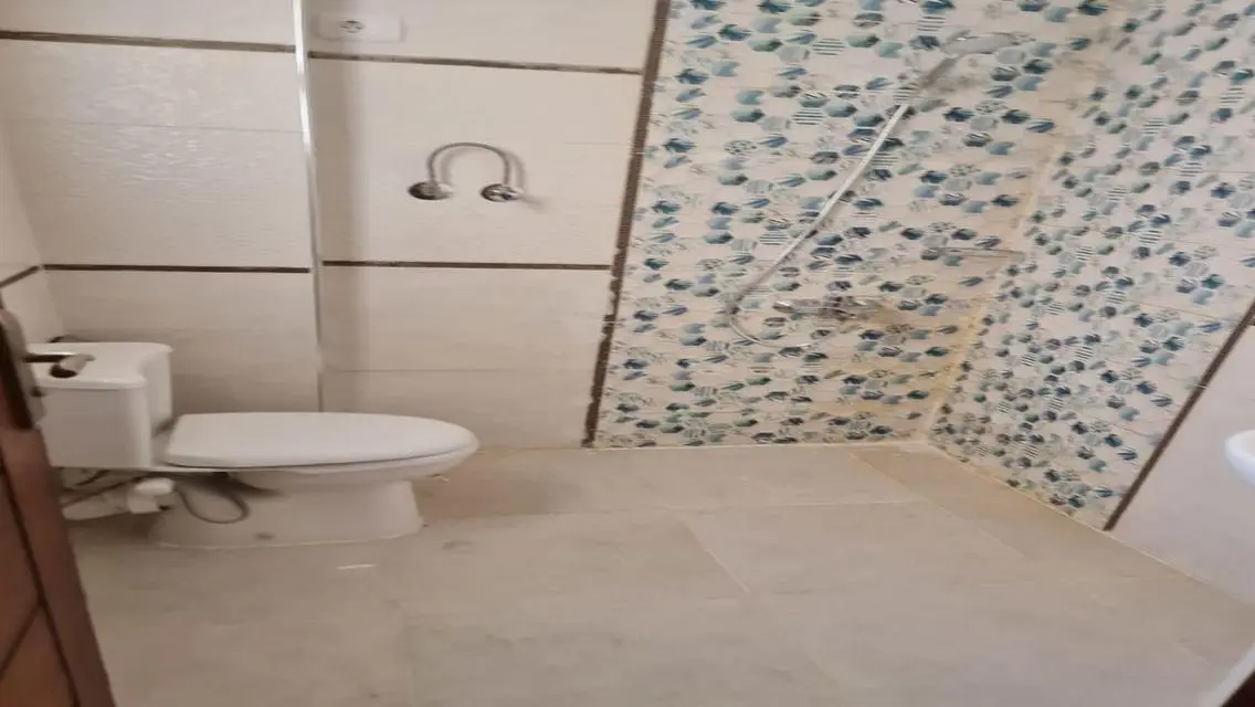 شقة رائعة 3 غرف نوم للإيجار