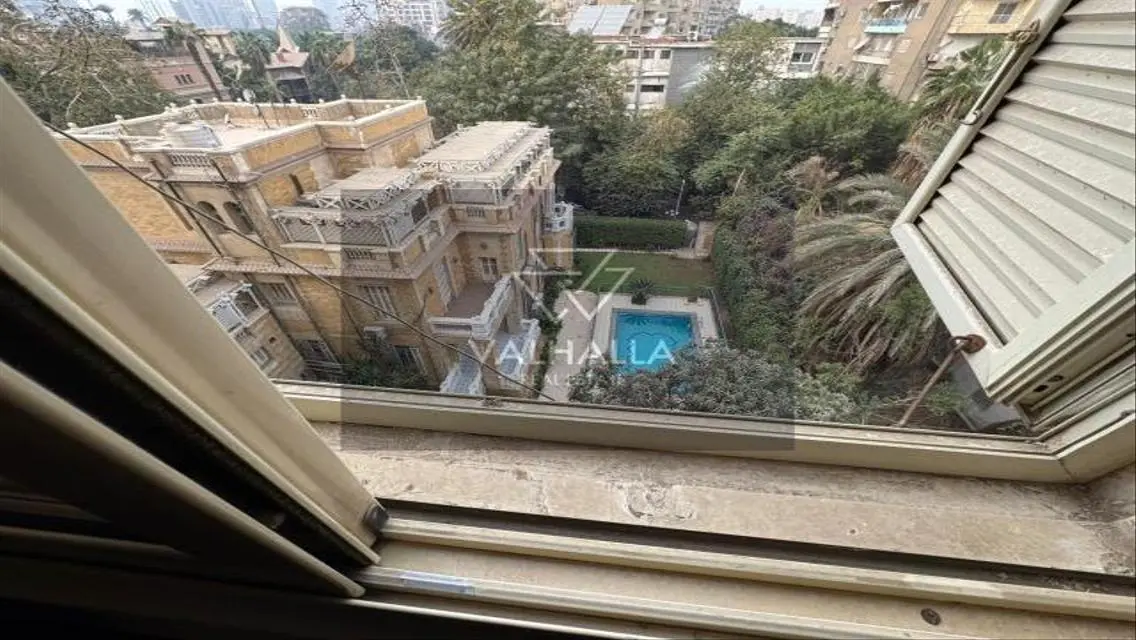 شقة فاخرة مع إطلالة على البحيرات