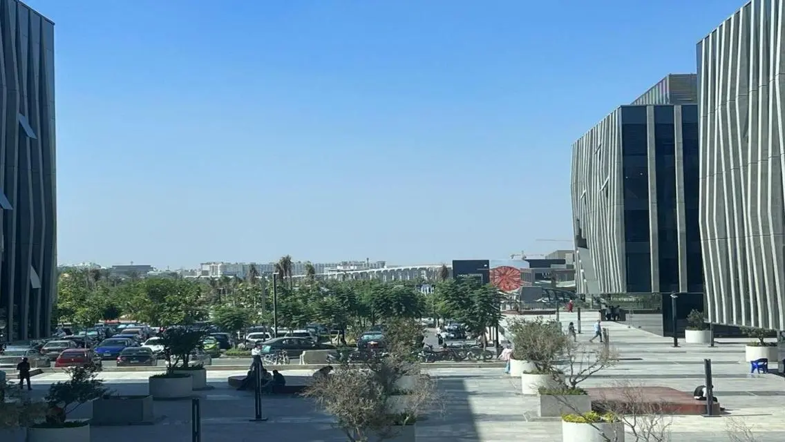 مكتب بمساحة 72 متر في EDNC - 93600