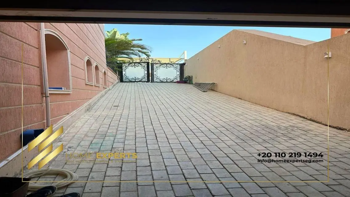 فيلا فاخرة مساحتها 90 متر في موقع ممتاز